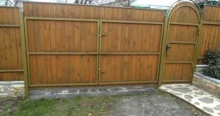 Купить распашные ворота деревянные Ейск, цена от 2724 руб.